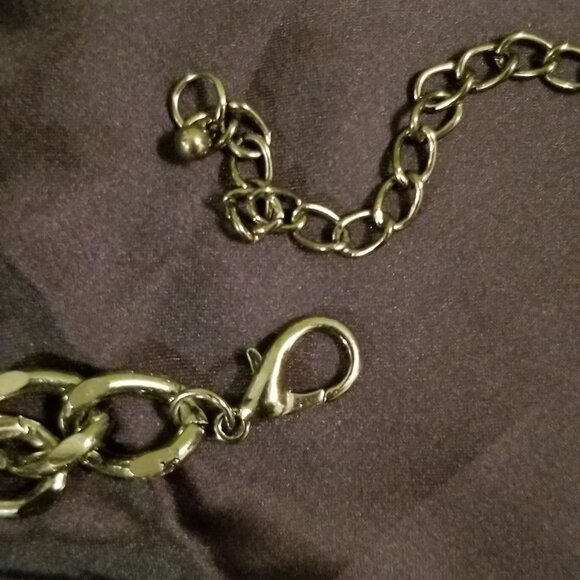 NWOT large grey crystal necklace - Picture 8 of 11